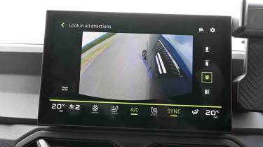Dacia Bigster - camera display